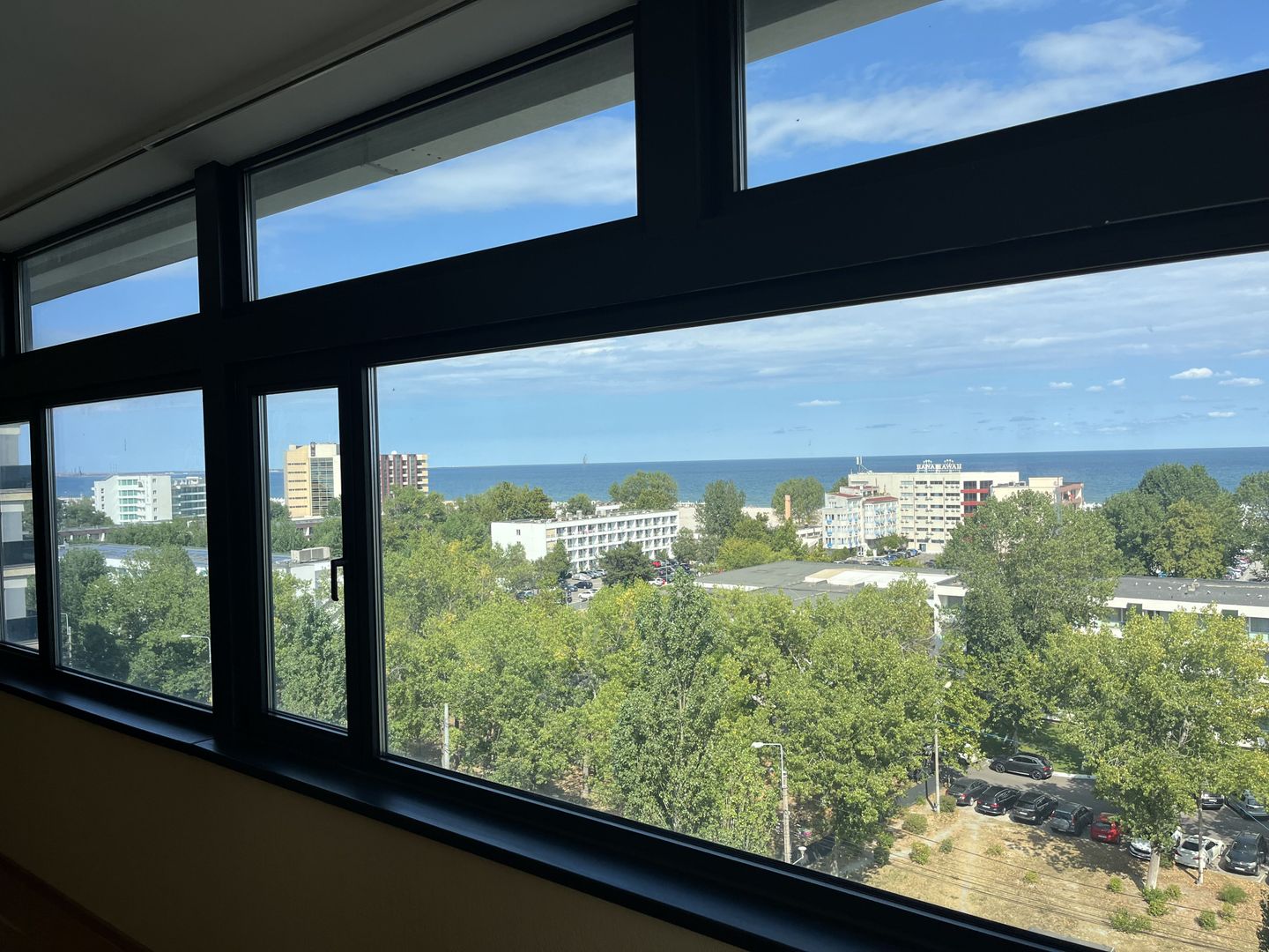 Penthouse cu Vedere Panoramica în Mamaia 295mp Utili și 47mp Terasă Parcare - Poză 18