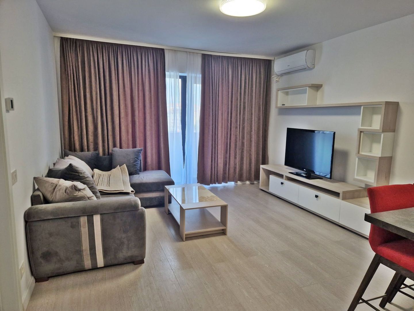 Apartament 2 camere central, IINCHIRIERE – Prima Panorama, Oradea - Poză 1