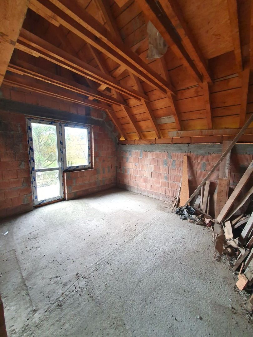 Casă la roșu de vânzare în Hărman, Cartierul Tineretului - Poză 15