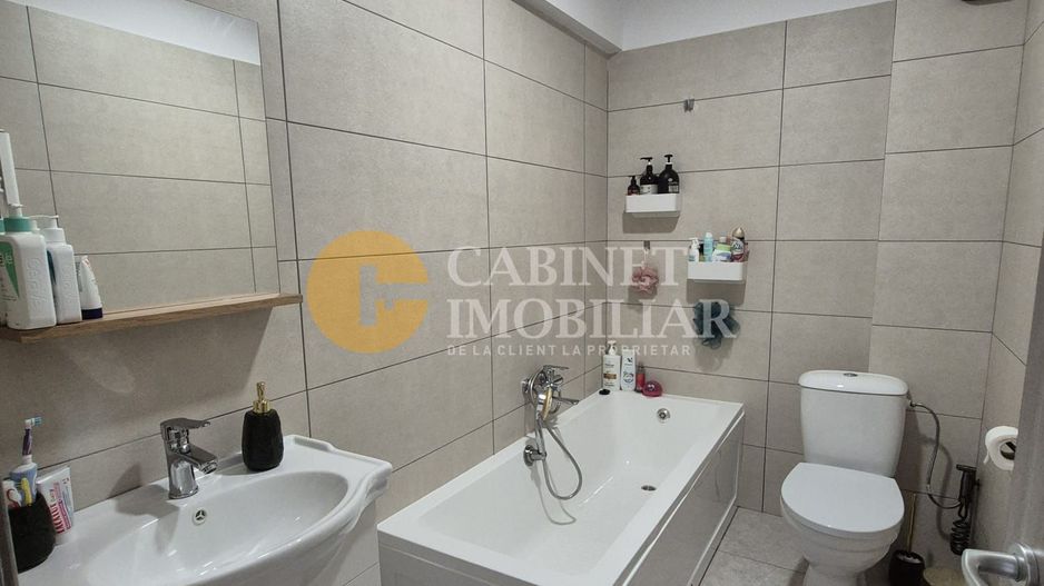BLOC NOU INTABULAT - 3 CAMERE DECOMANDAT - ETAJ INTERMEDIAR - MOBILAT SI UTILAT - Poză 8