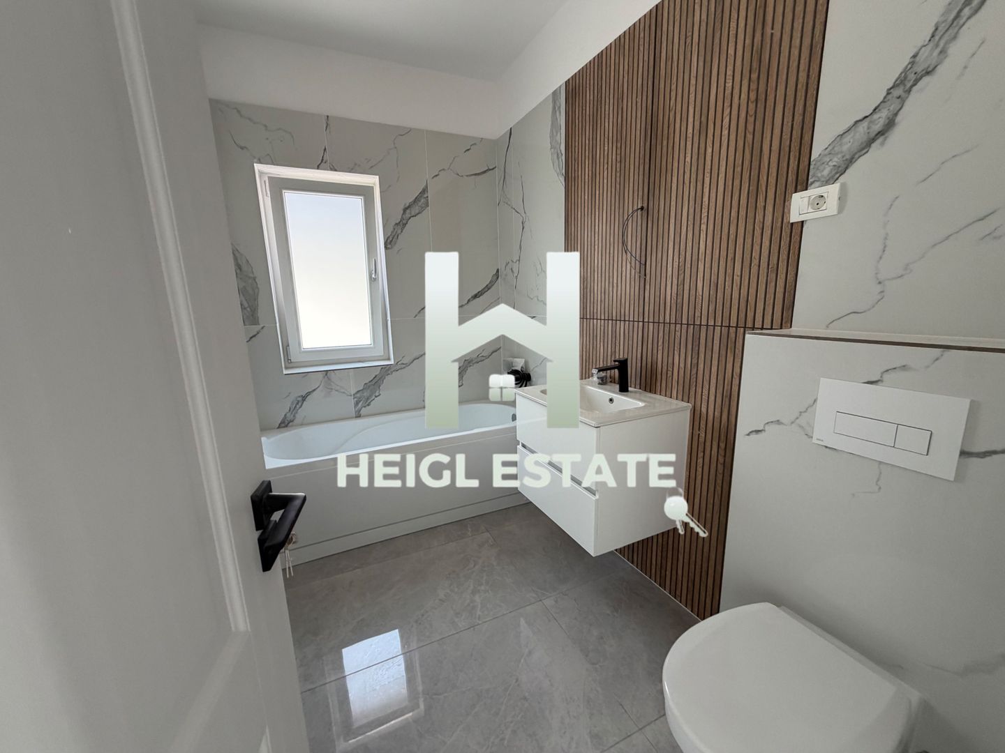 Apartament cu 2 camere si 45 mp terasa in zona Braytim - Poză 11