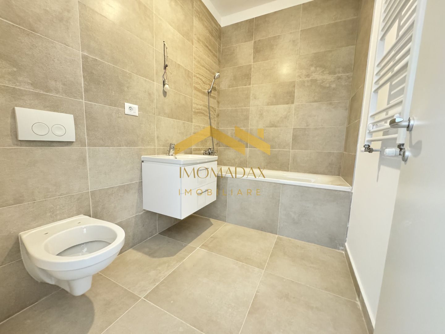 Apartament- 2 camere -1 loc de parcare - Poză 10