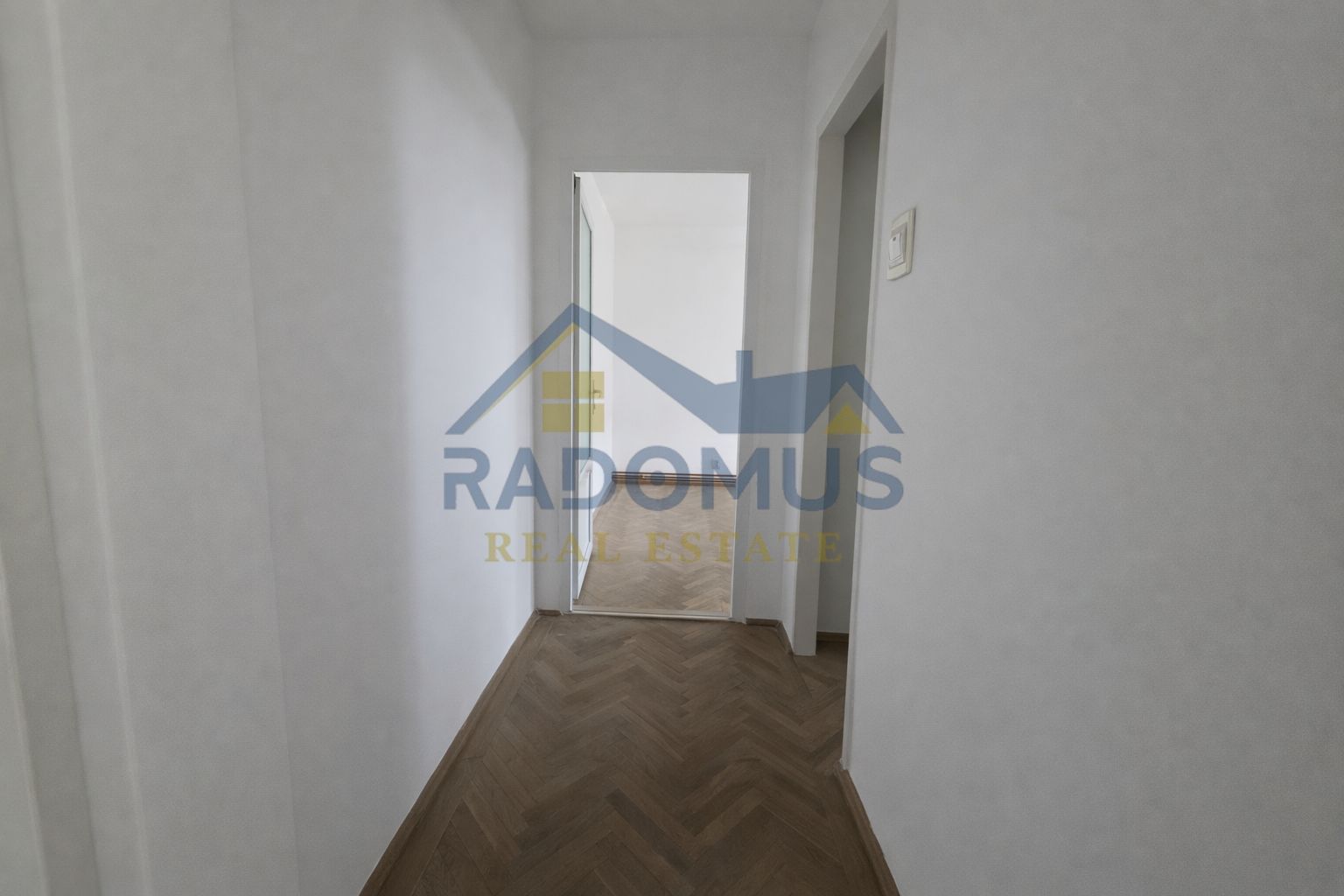 Apartament 3 camere – Ploiești Vest, Complex Dinu | Decomandat - Poză 11