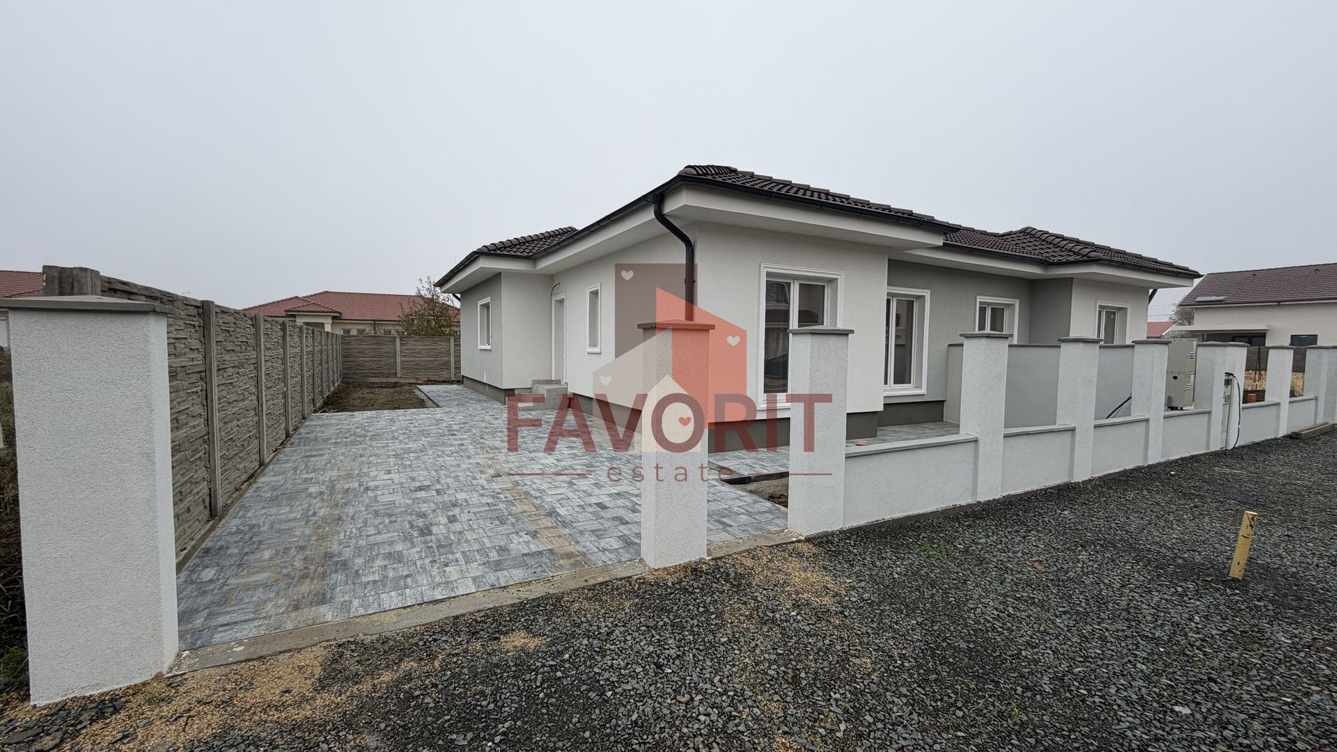 Duplex pe Parter | 4 camere | Zona centrala | Toate utilitatile | Mosnita Noua - Poză 1