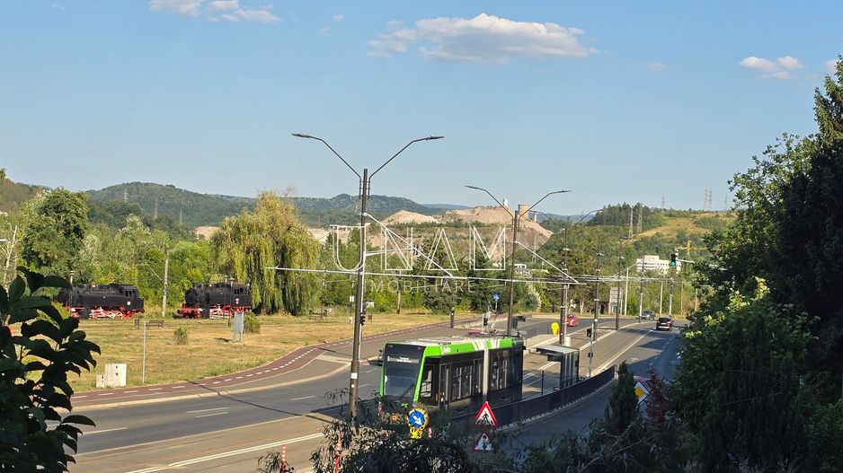 2 camere decomandate | Etaj1 | 55 mp | Triaj - Muzeul Locomotivelor | Resita - Poză 2