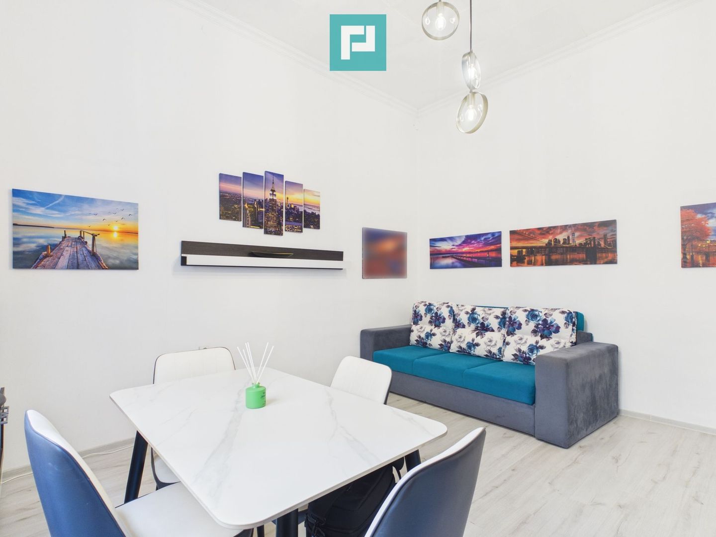 Apartament două camere decomandat ultracentral - Poză 1