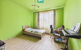 Vilă cu 8 camere în Săcălaz, zonă Centrală - Poză 10