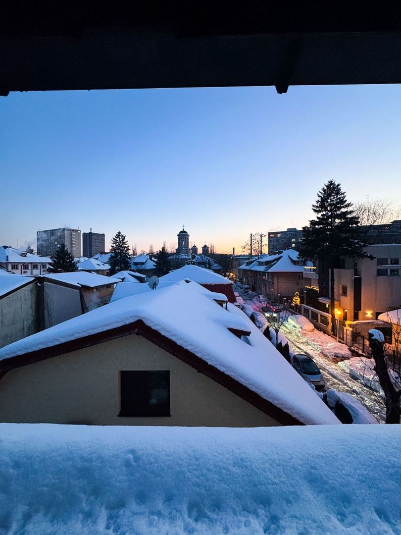 Apartament 2 camere - Domenii, etaj 2/2, centrala noua, curte, boxă, pod. - Poză 22