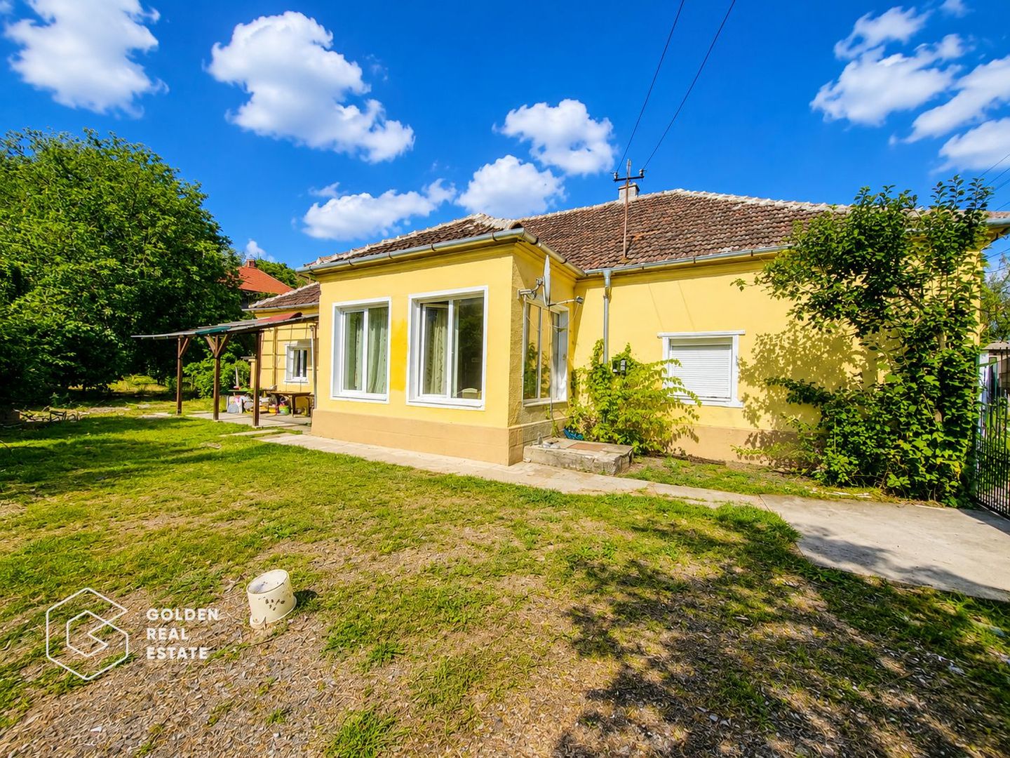 Casa cu teren de 1224 mp, localitatea Baratca - Poză 23