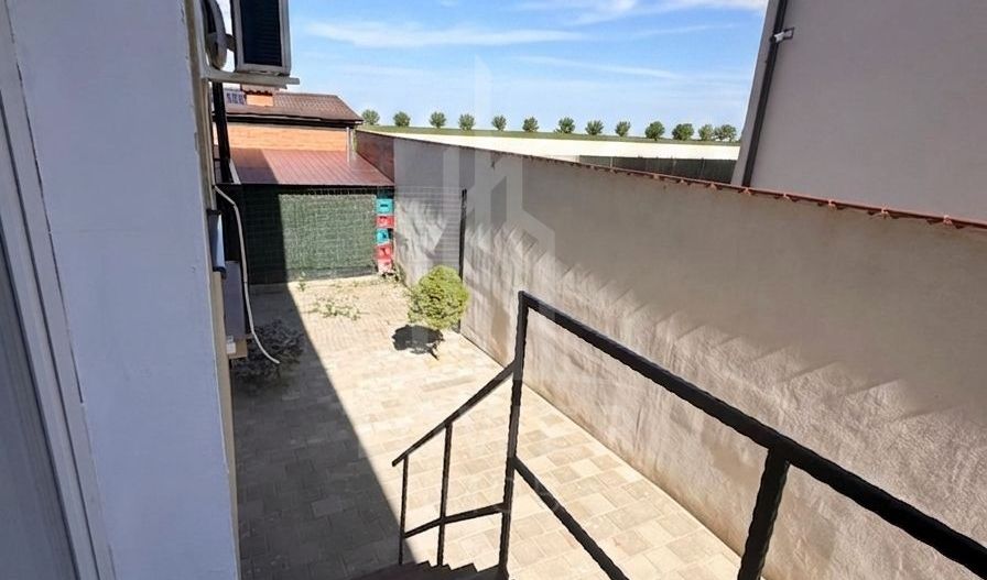 Apartament de închiriat în Cartierul Arhitecților cu gădină - Poză 6