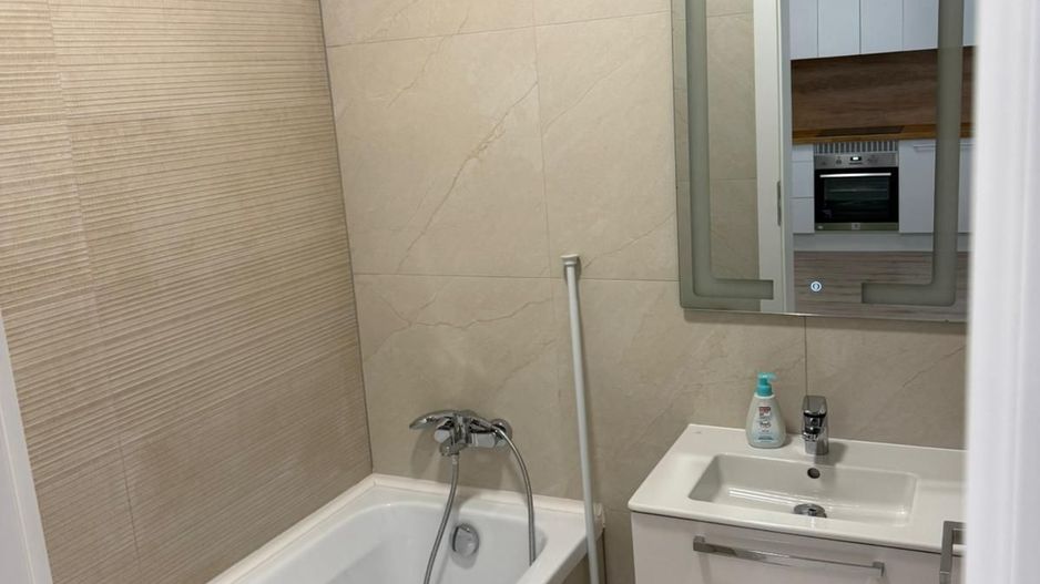 Apartament 2 camere la parter inalt de vanzare in Prima Arena - Poză 11
