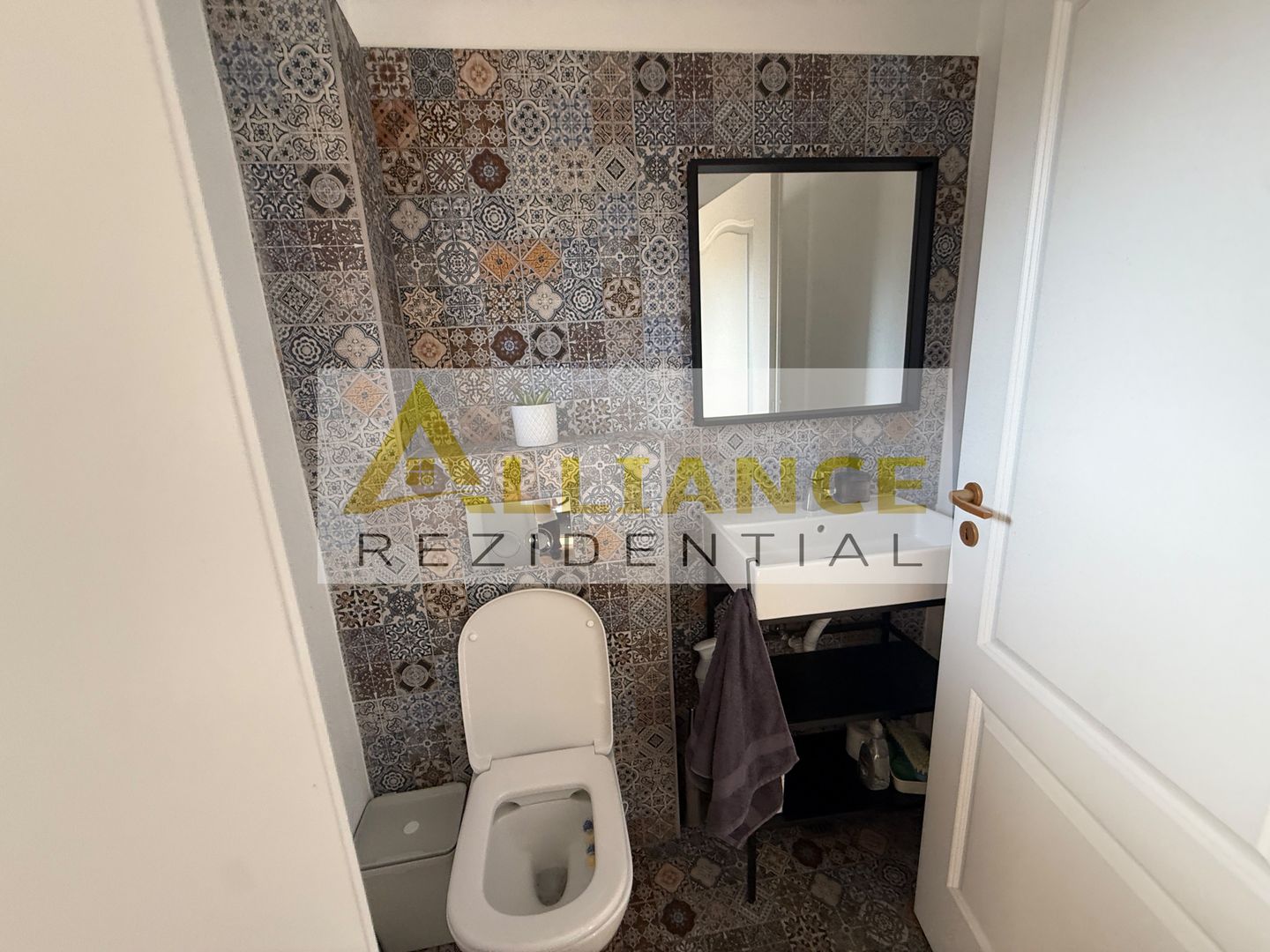 Casă P\+E\+M, complet mobilată, 4 camere, 3 dormitoare, matrimonial - Poză 22
