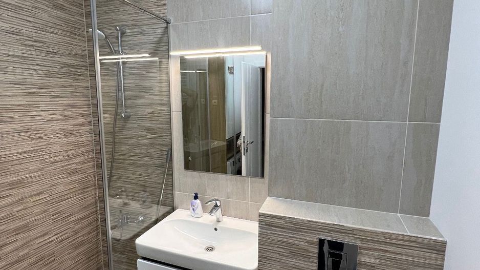 AP. 2 MOBILAT MODERN, LOC PARCARE INCLUS, METROU 7 MINUTE, LIBER - Poză 8