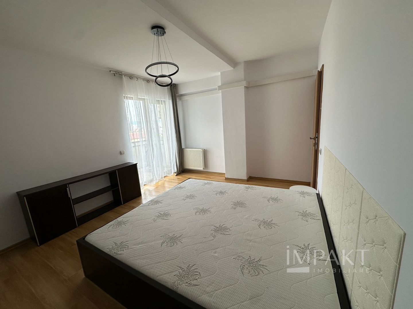 Apartament de inchiriat cu 3 camere,zona semicentrala! - Poză 8