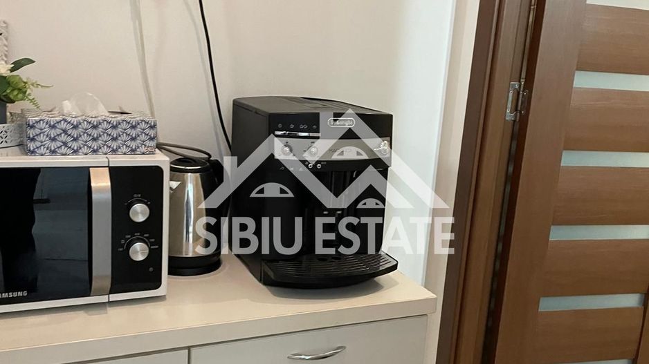 Afacere la cheie 2 unitati de cazare in regim hotelier ULTRACENTRAL - Poză 19