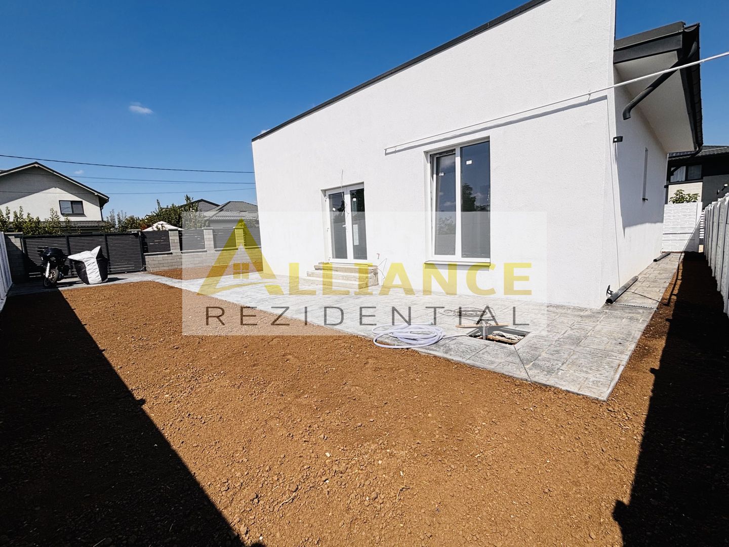 CASĂ MODERNĂ DE VÂNZARE – 4 CAMERE, TEREN 360 MP - Poză 7