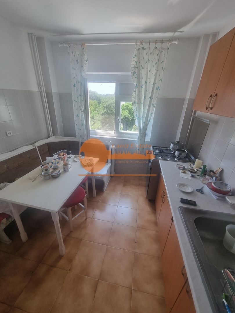 Apartament cu 4 camere in Politehnica - Poză 9