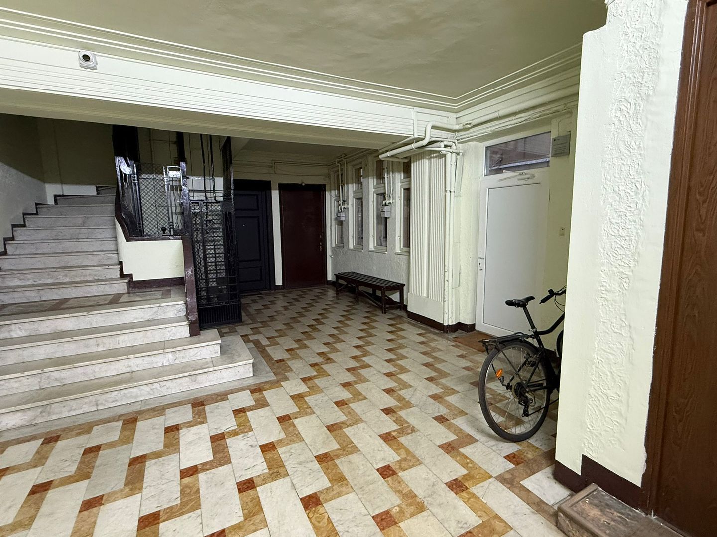 VANZARE Garsoniera in zona Unirii - Poză 17