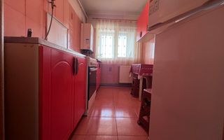 Zonă bună! Vânzare apartament cu 3 camere, micro 6- Târgoviște! - Poză 8