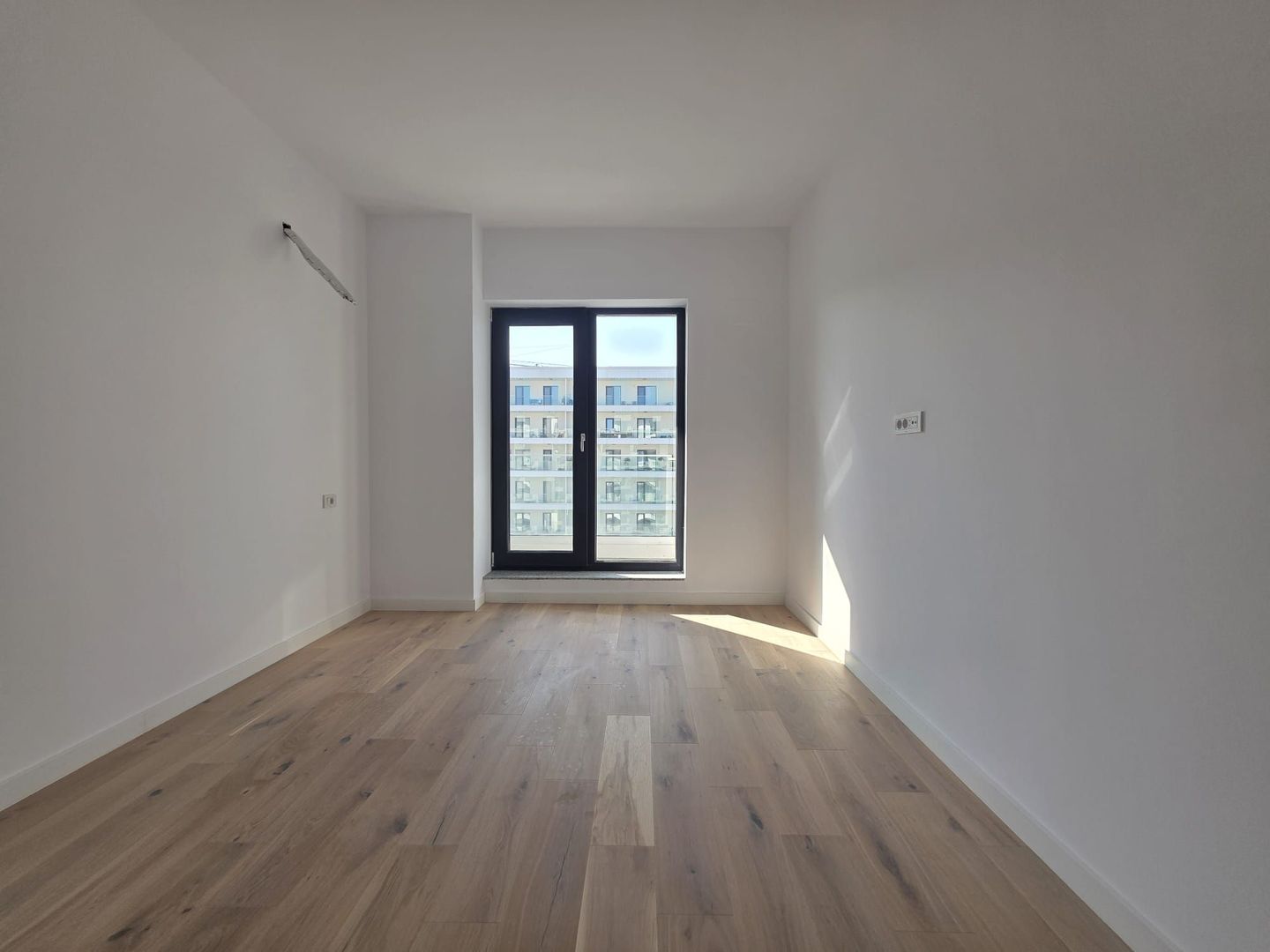 Apartament 3 camere de vânzare în Pipera | 83 mp utili | terasă 14,7 m - Poză 2