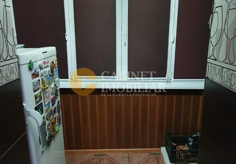 Etaj 1 Apartament Cu 2 Camere Decomandat Nicolina - Poză 5