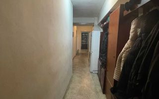Apartament decomandat cu 4 camere situat pe soseaua Colentina - Poză 6