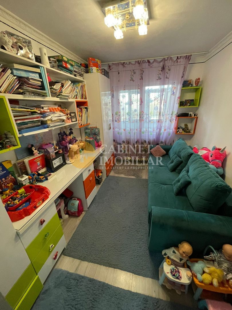FARA RISC - PODU ROS - LICEUL EMIL RACOVITA - 3 CAMERE - RENOVAT - Poză 8