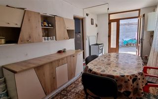 Casa 3 Camere Zona Centru400mp teren - Poză 2