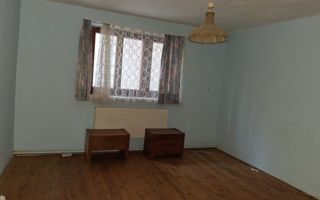 Casa cu 15 camere de vanzare in Bazna, Sibiu ( azil, pensiune) - Poză 4