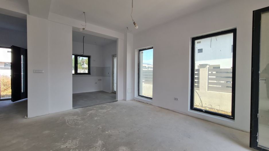 Duplex 5 camere cu 300 mp teren - parcare 4+, incalzire pardoseala - Poză 4