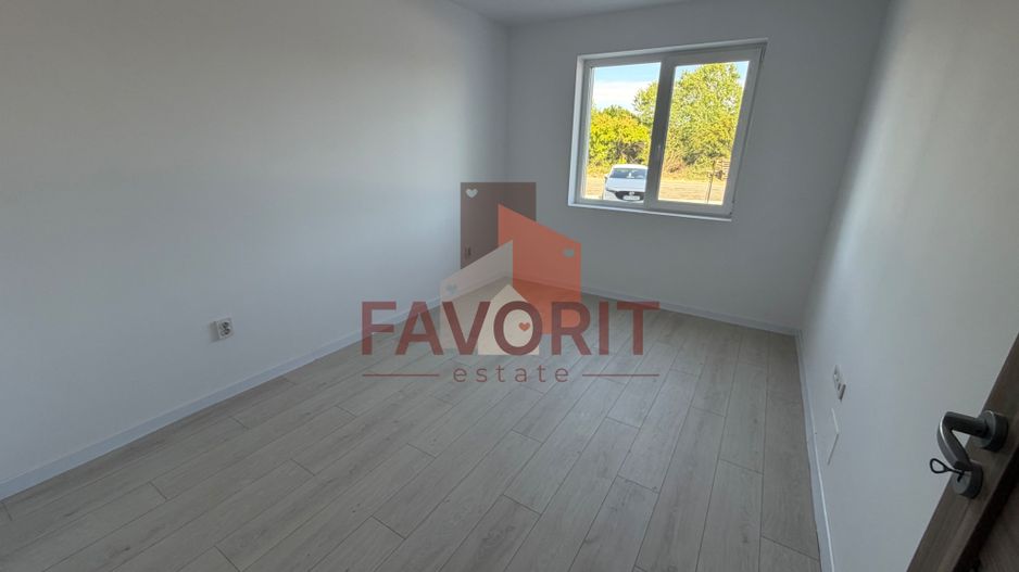 Disponibil imediat. Decomandat. Spatios - Poză 6