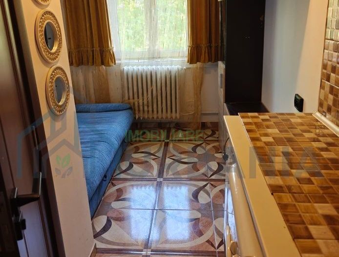 # închiriez camera camin 12 mp wc dus în casa zona bularga. - Poză 3