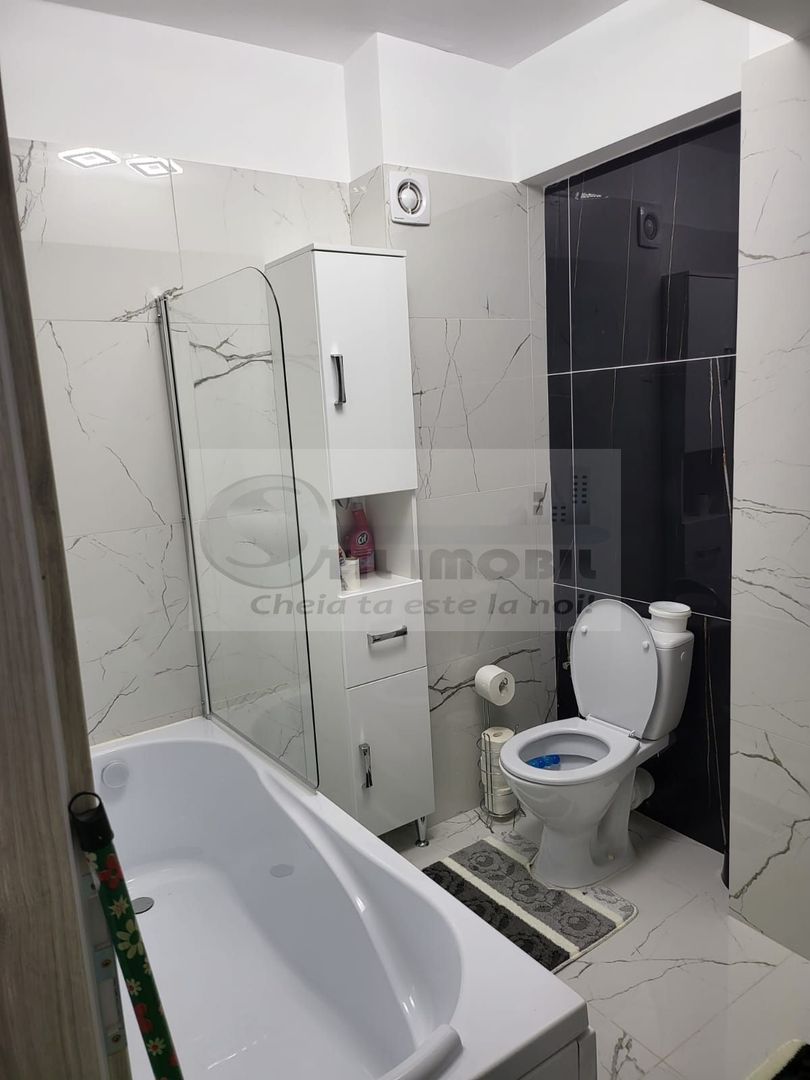 APARTAMENT 2 CAM DEC CAPAT CUG MOBILAT SI UTILAT LIBER - Poză 3