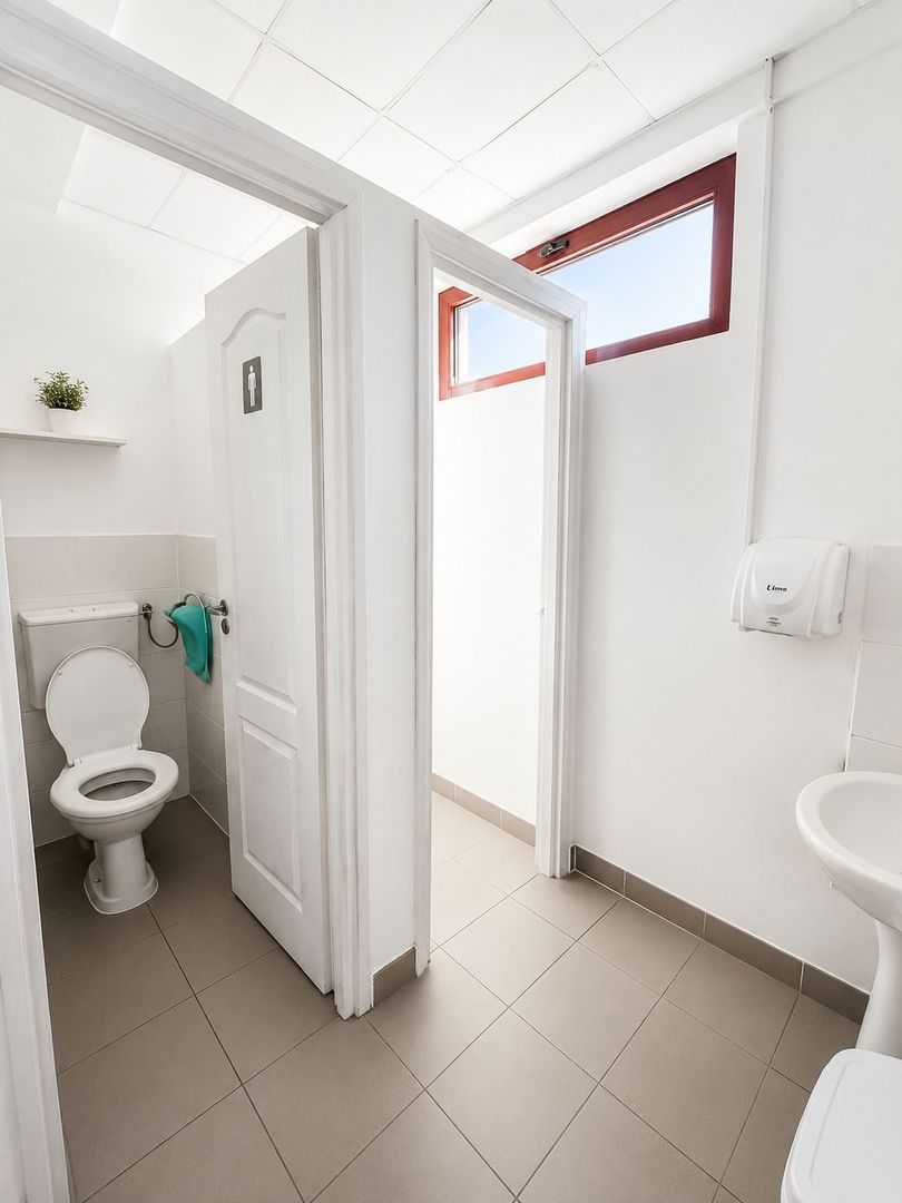 Clădire de birouri premium de închiriat | 660 mp | P+2+M | Comision 0% - Poză 9