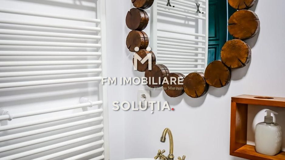 Pensiune agroturistică: 3 case tradiționale + teren în Desești - Poză 16