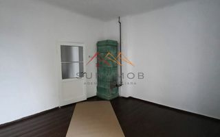 Apartament 2 camere, curte proprie 50 m2, Zona A, Campina, Prahova - Poză 4