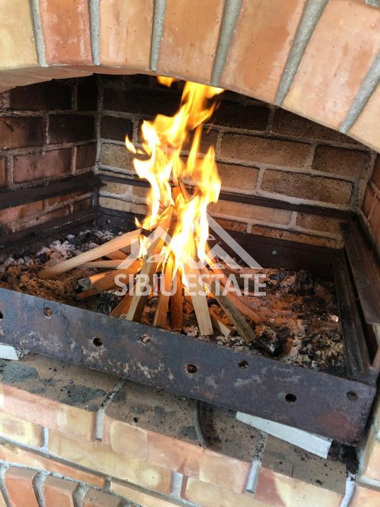 Casa tip duplex 5 camere 350 mp teren terasa cu zona gratar si pivnita - Poză 18