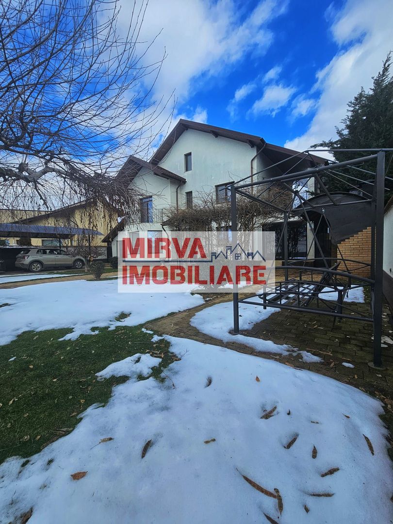 Vilă spațioasă Strejnicu S+P+1E+M, 8 camere, garaj, teren 595 mp - Poză 2