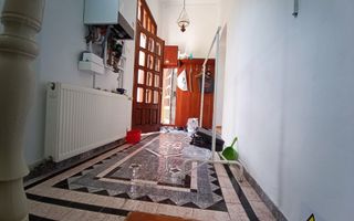 CENTRU SALA SPORTURILOR(COD03)- Casa interbelica si curte generoasa ! - Poză 33