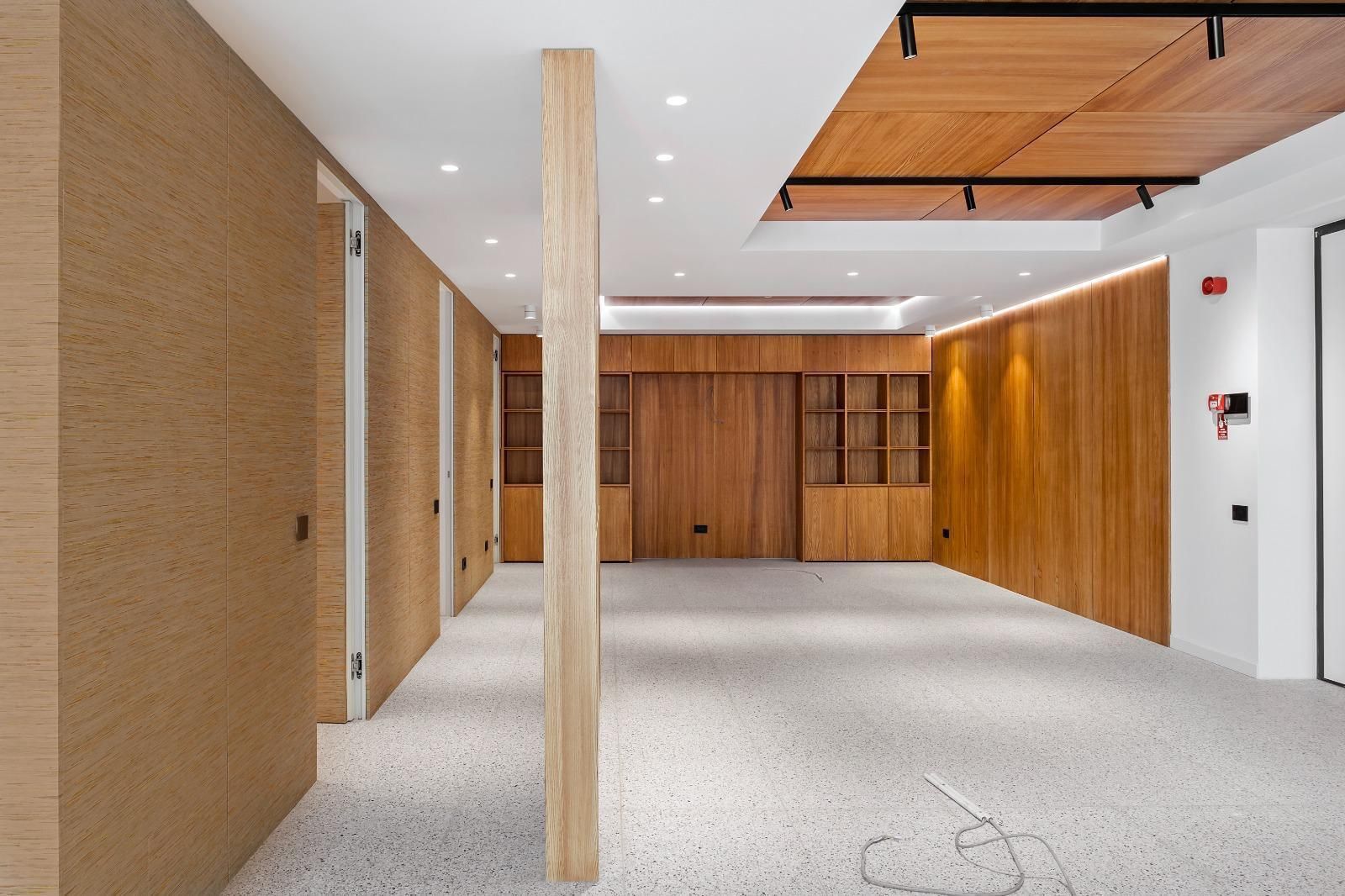 Spatiu birouri elegant 4 camere zona Primaverii I Imobil nou - Poză 1