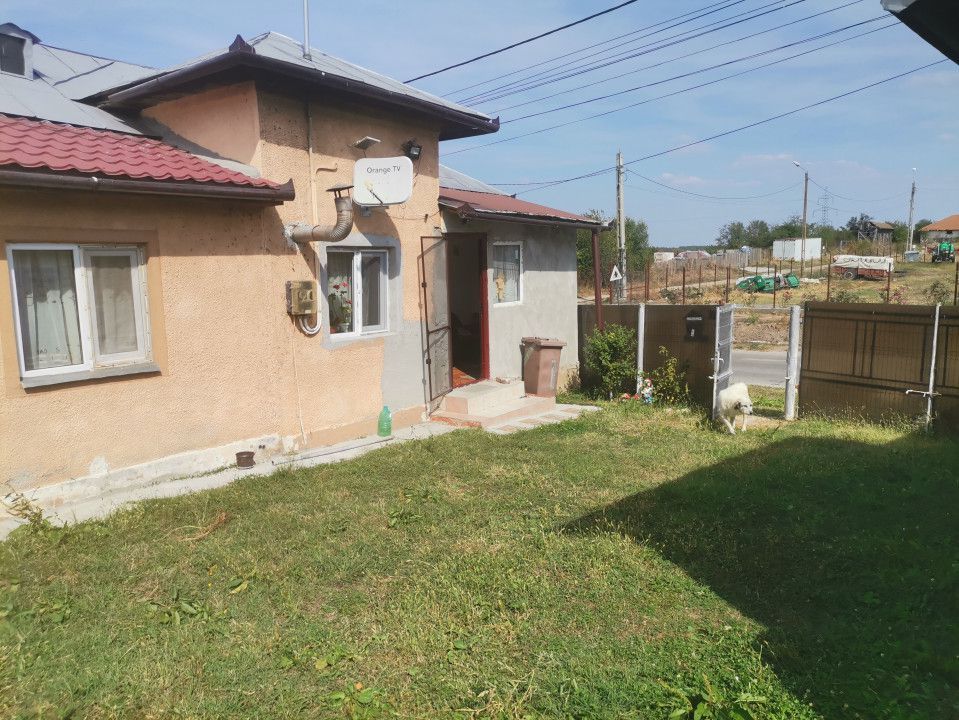 Vanzare casa Ratesti, stradal - Poză 1