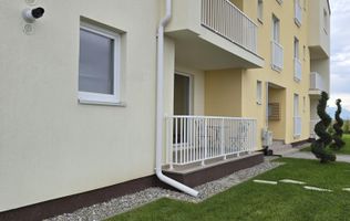 Apartament 3 camere Sanpetru Strada Primăverii