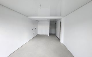 De vanzare apartament 3 camere, la vila, 130mp teren, Lac Chereteu - Poză 2