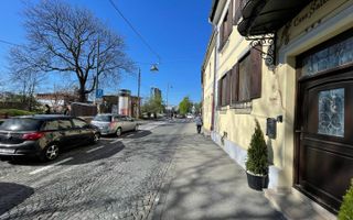 Oportunitate investitie, central , cu pivniță și pod - Poză 1