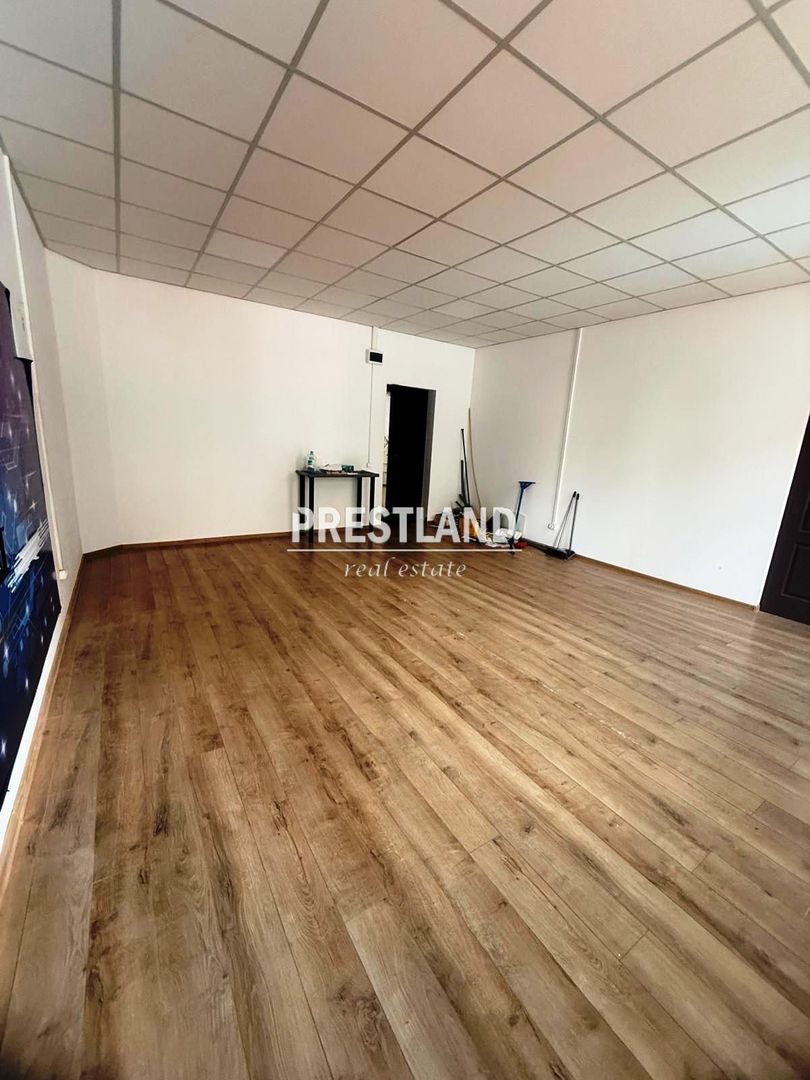 Inchiriez spatiu !! - Poză 4