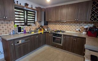 Vila moderna mobilata utilata metrou Dimitrie Leonida - Poză 2