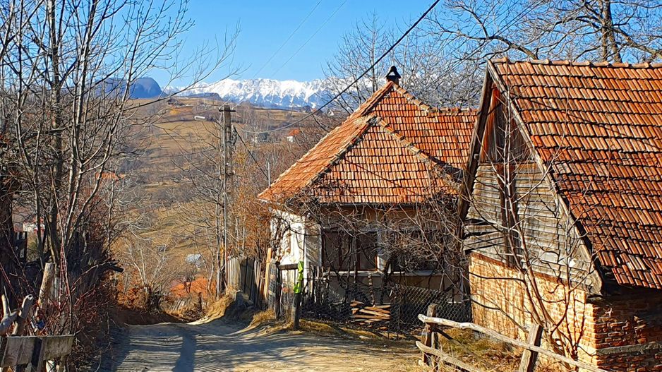 Bran-Sohodol, Teren 4039mp cu casă bătrânească, utilități, comision zero. - Poză 6