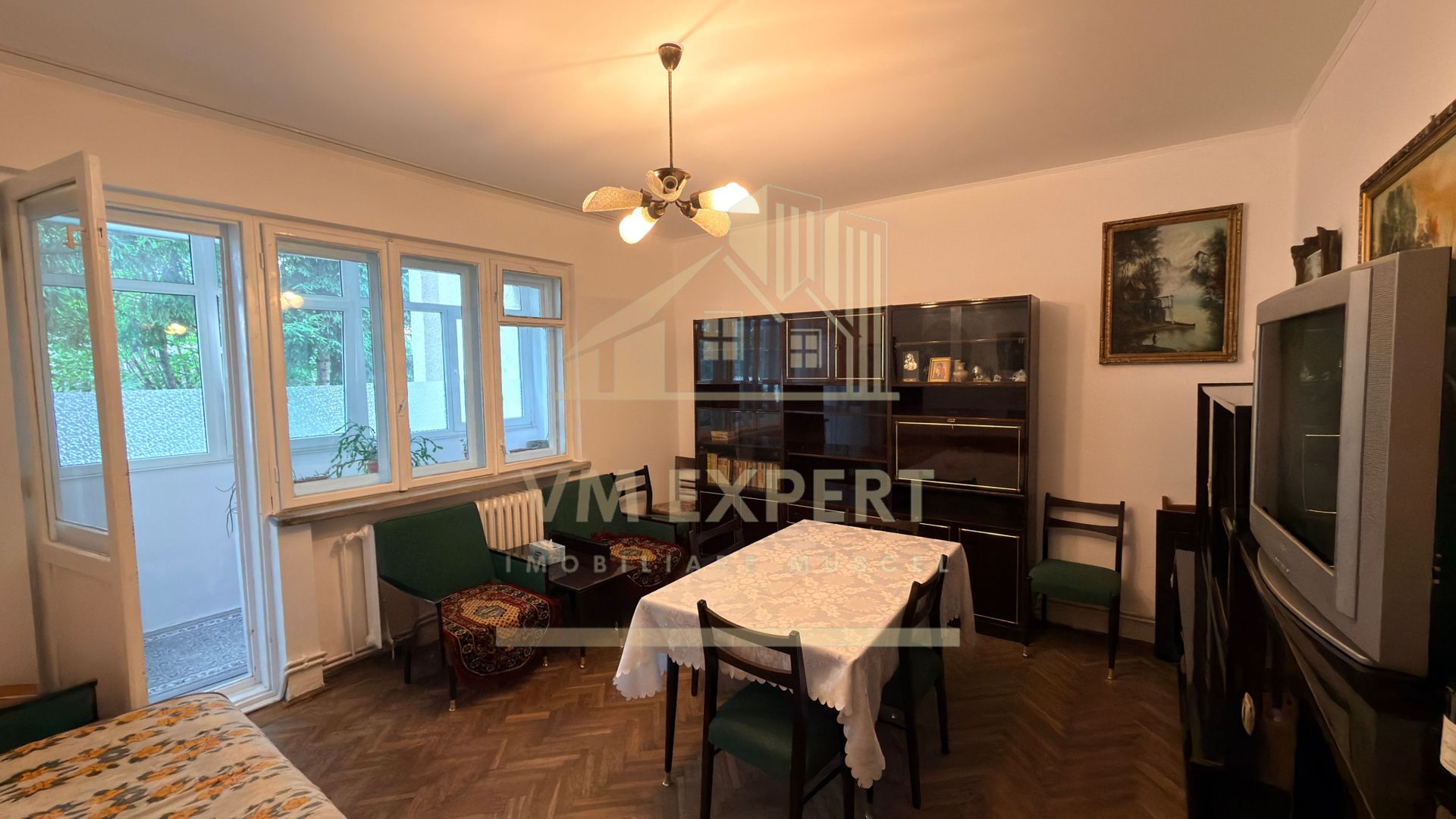 APARTAMENT 3 CAMERE  TEREN PROPRIETATE PARCARE ZONA FLĂMÎNDA CAMPULUNG AG - Poză 1