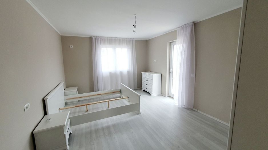 Casa de închiriat: Cartier privat, zona lacurilor Crevedia Buftea. - Poză 8