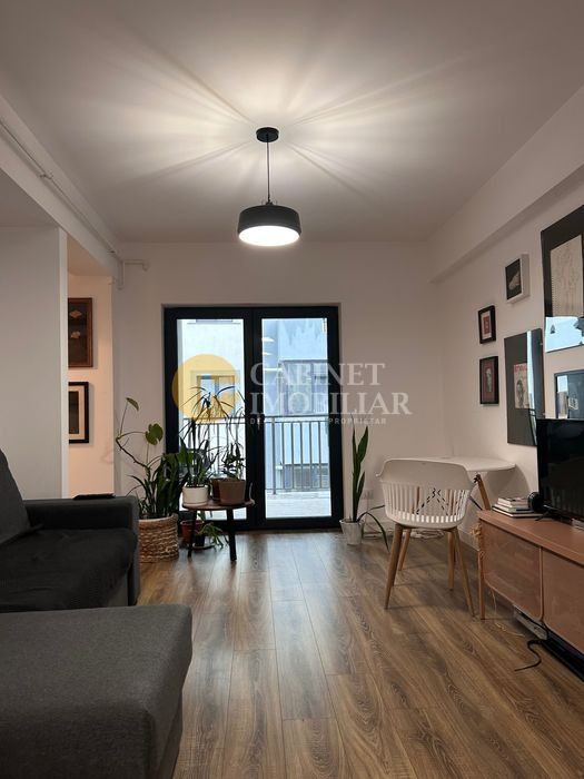 2 camere Decomandat - mobilat - loc parcare - boxa - intabulat - Poză 1